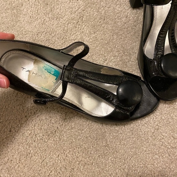 Tahari Black Heels - Picture 11 of 13